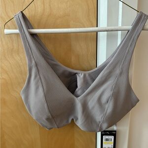 Under Armour Women’s Sports Bralette (ribbed)